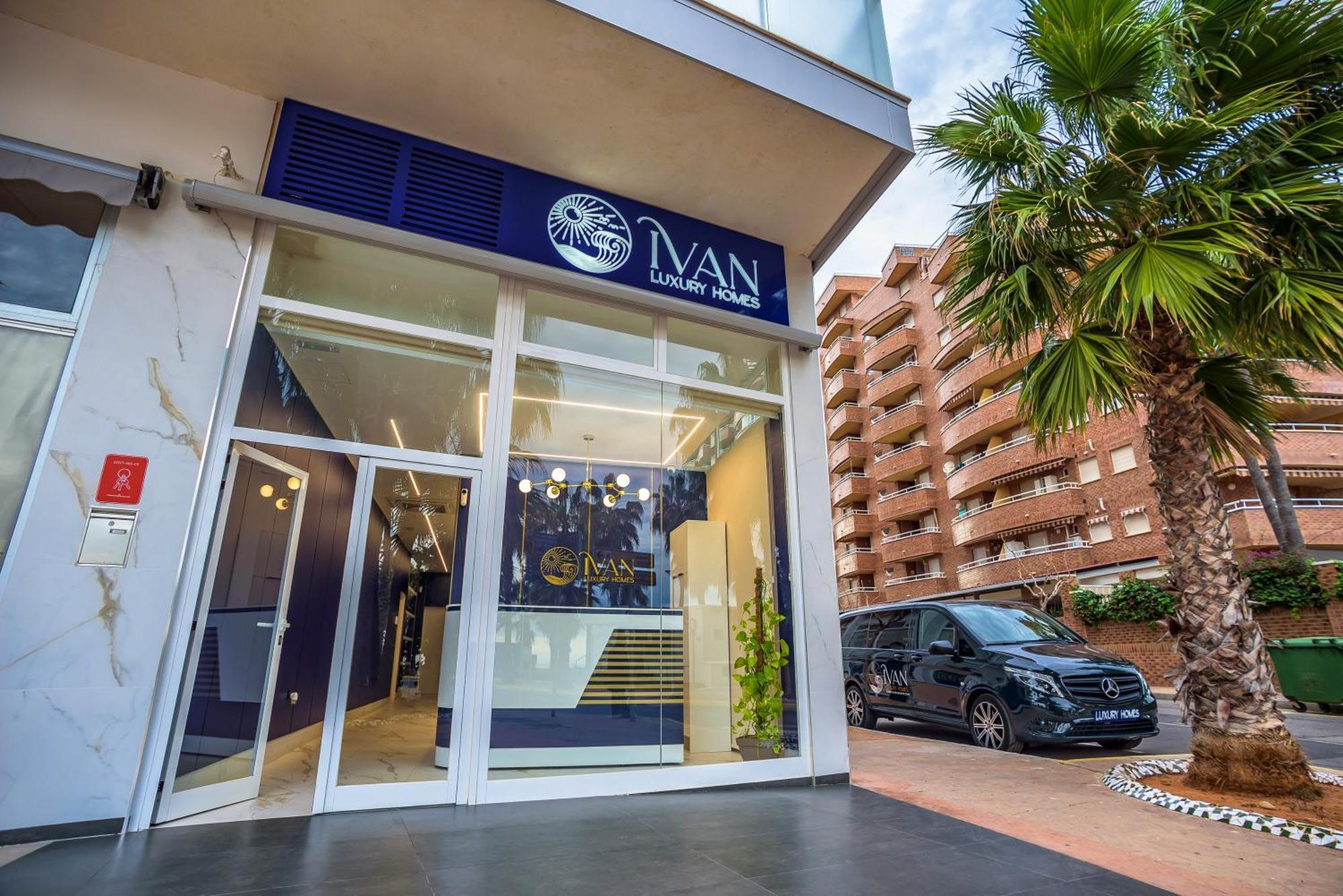 Casa Bella Vista Ivan Luxury Homes 11ªpta Sur 1ªline 奥罗佩萨德尔马 外观 照片